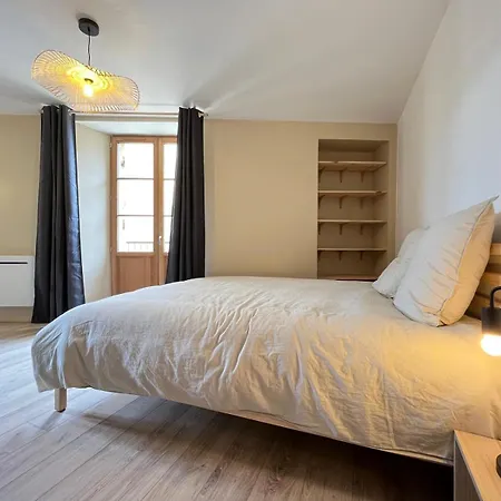 Le Belvesois Apartment